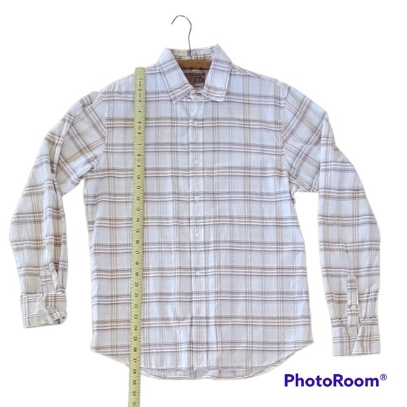 Vintage Red Brand Men's Neutral Button-Down Plaid Shirt with Graphic on Back - Picture 9 of 11